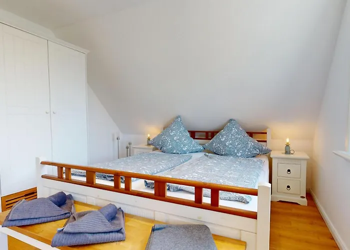 Tills Hüs Semesterbostad *